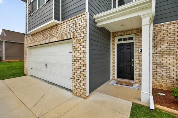 $359,900 | 235 Harris Lane, Baxter, TN 38544