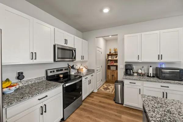 $359,900 | 235 Harris Lane, Baxter, TN 38544