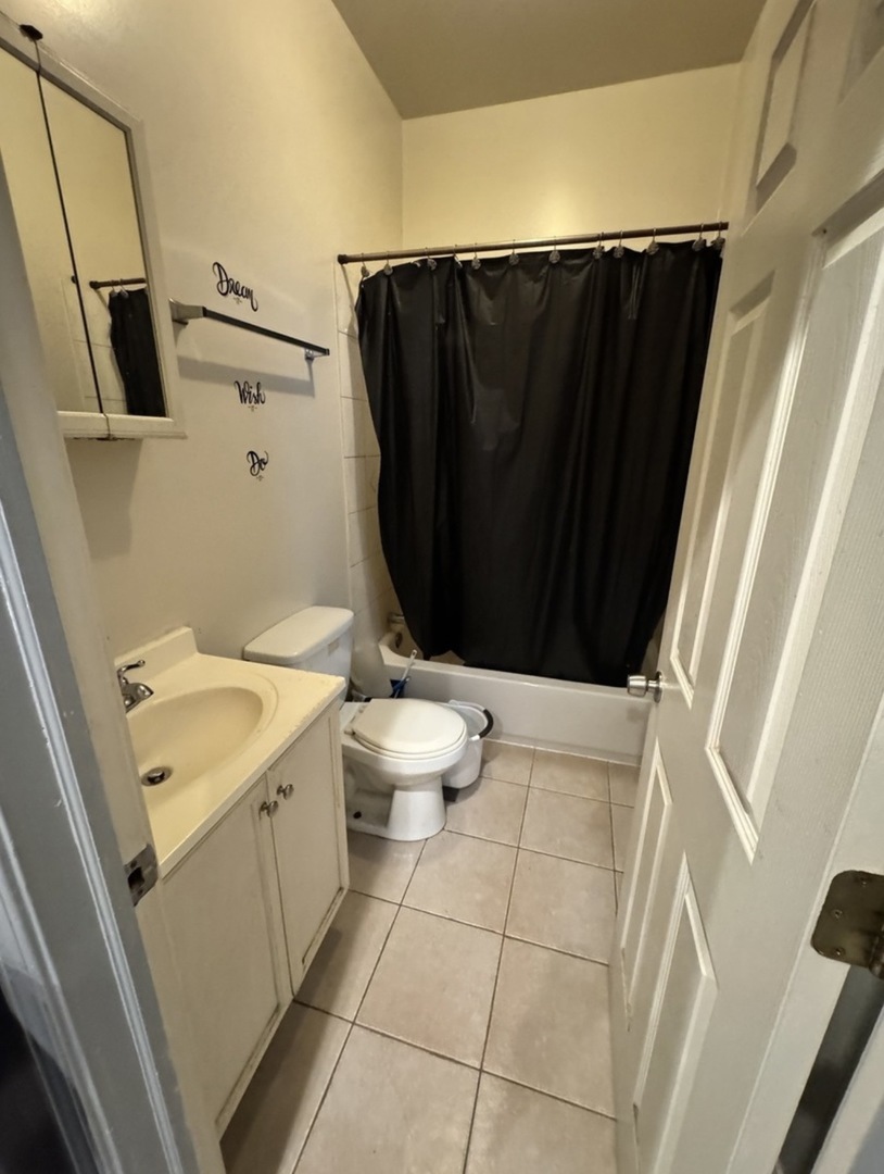 1641 South Ridgeway Avenue Chicago, IL 60623 - Photo 5 of 7 Gallery Image 5
