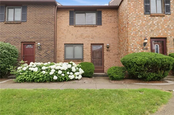 $149,900 | 292 Surrey Hill Way, Henrietta, NY 14623
