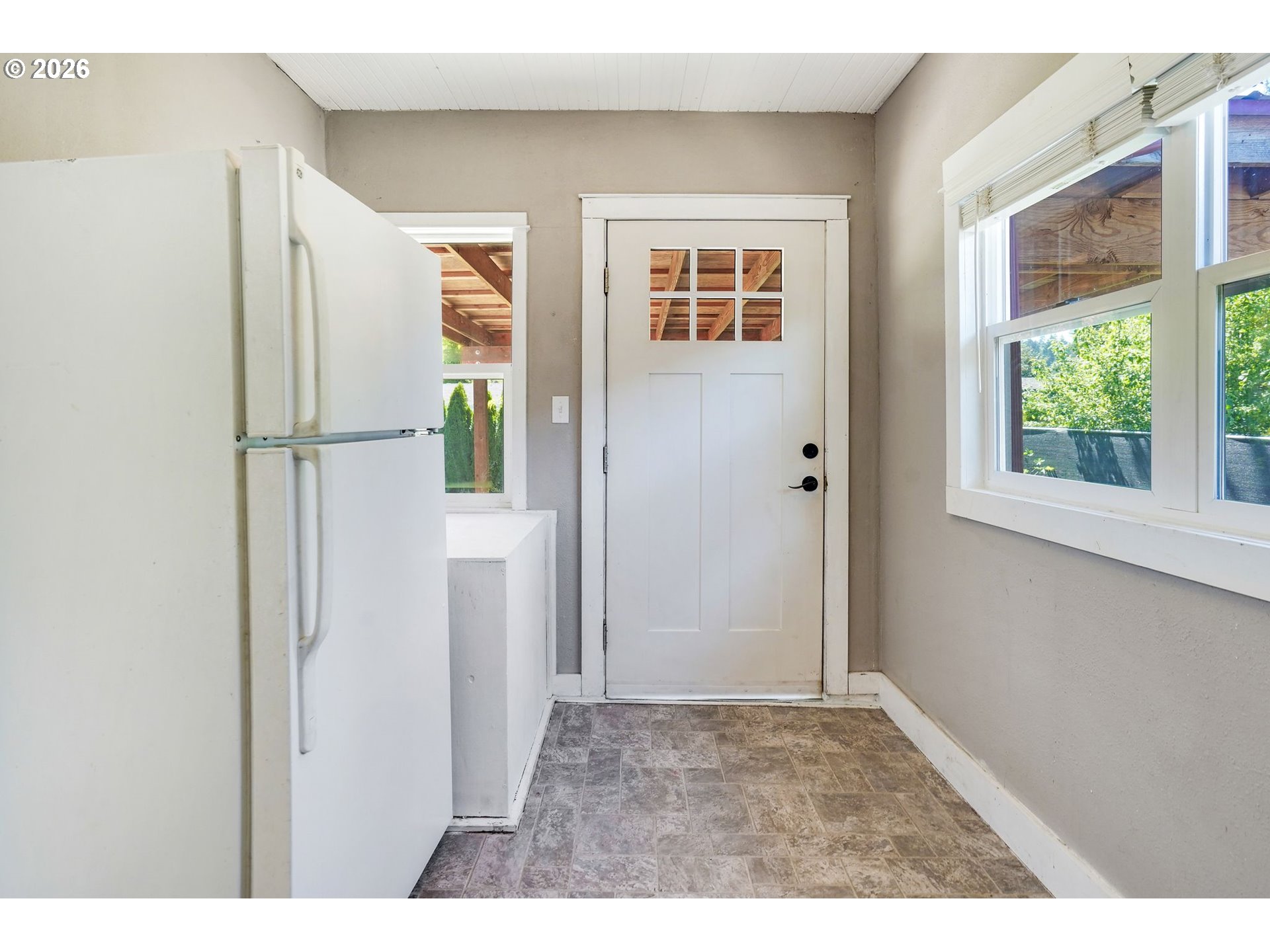 318 Koons Street Silverton, OR 97381 - Photo 14 of 48 Mud Room