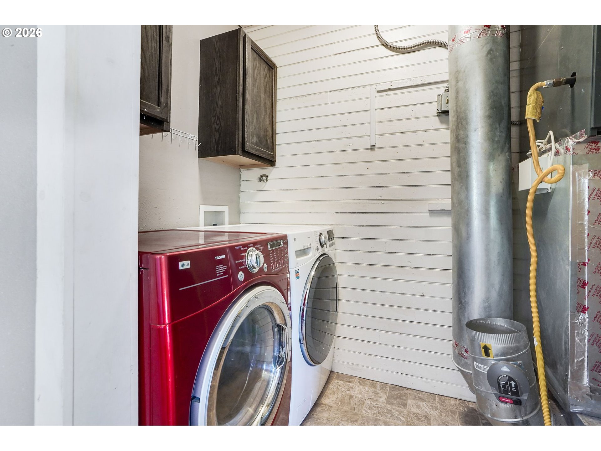 318 Koons Street Silverton, OR 97381 - Photo 16 of 48 Utility Room