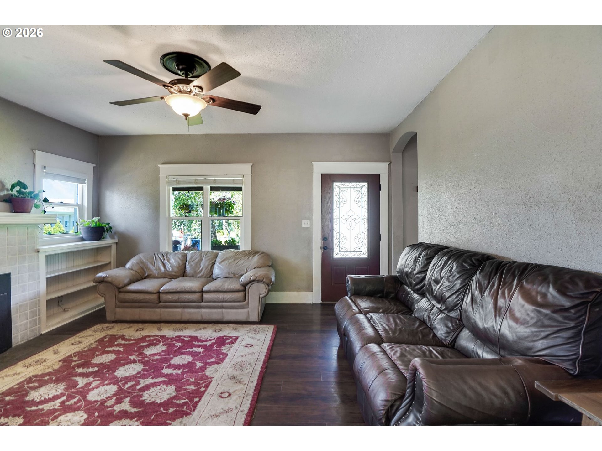 318 Koons Street Silverton, OR 97381 - Photo 4 of 48