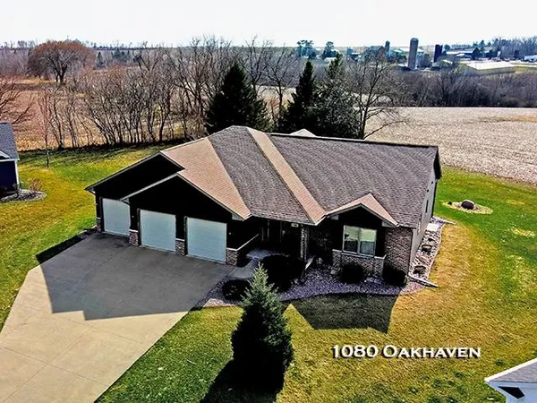 $449,900 | 1080 Oakhaven Court, Platteville, WI 53818