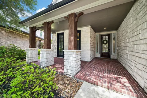 $699,500 | 14107 Hunters Lake Way Court, Houston, TX 77044