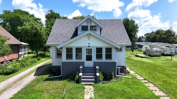 $172,900 | 313 North 1st Street, Ogden, IA 50212