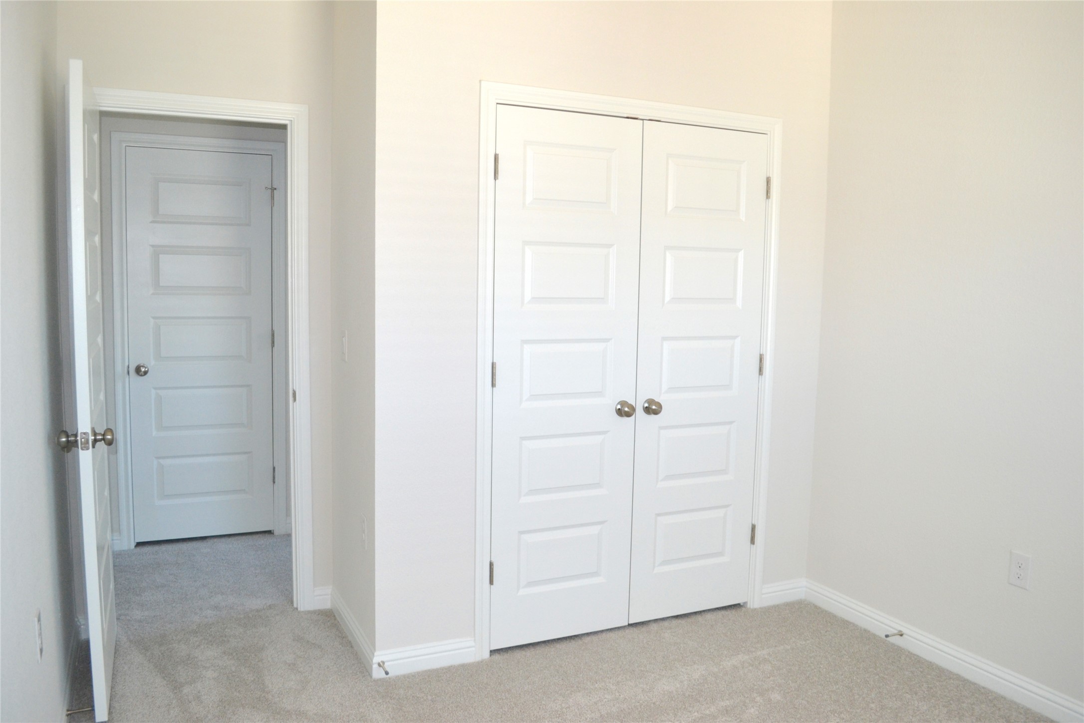 8205 Springsteen Drive, Unit 308 Austin, TX 78744 - Photo 23 of 34