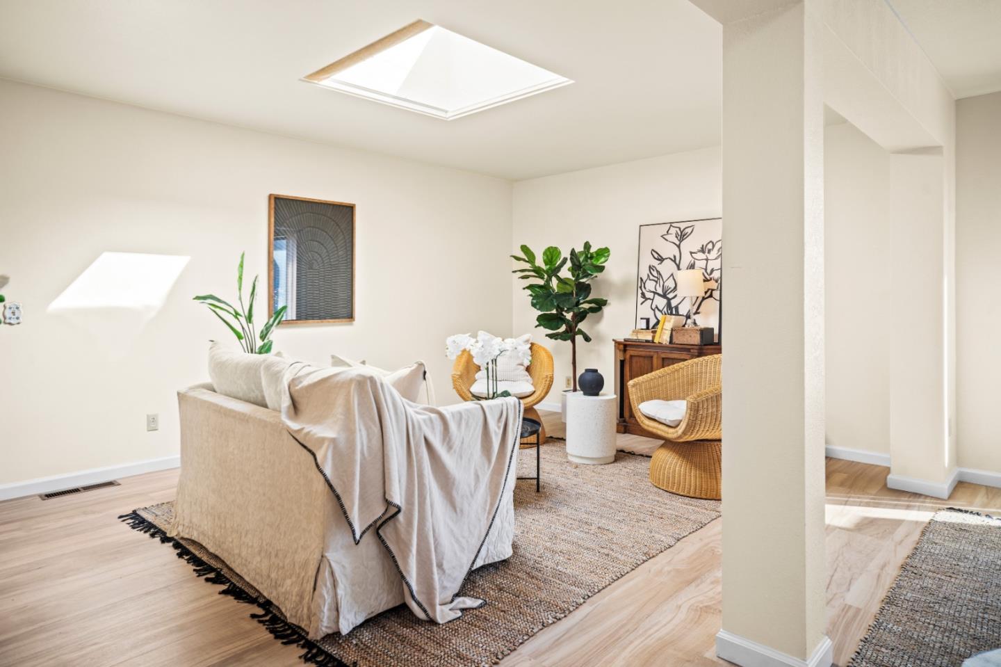 926 Roosevelt Street Monterey, CA 93940 - Photo 11 of 37