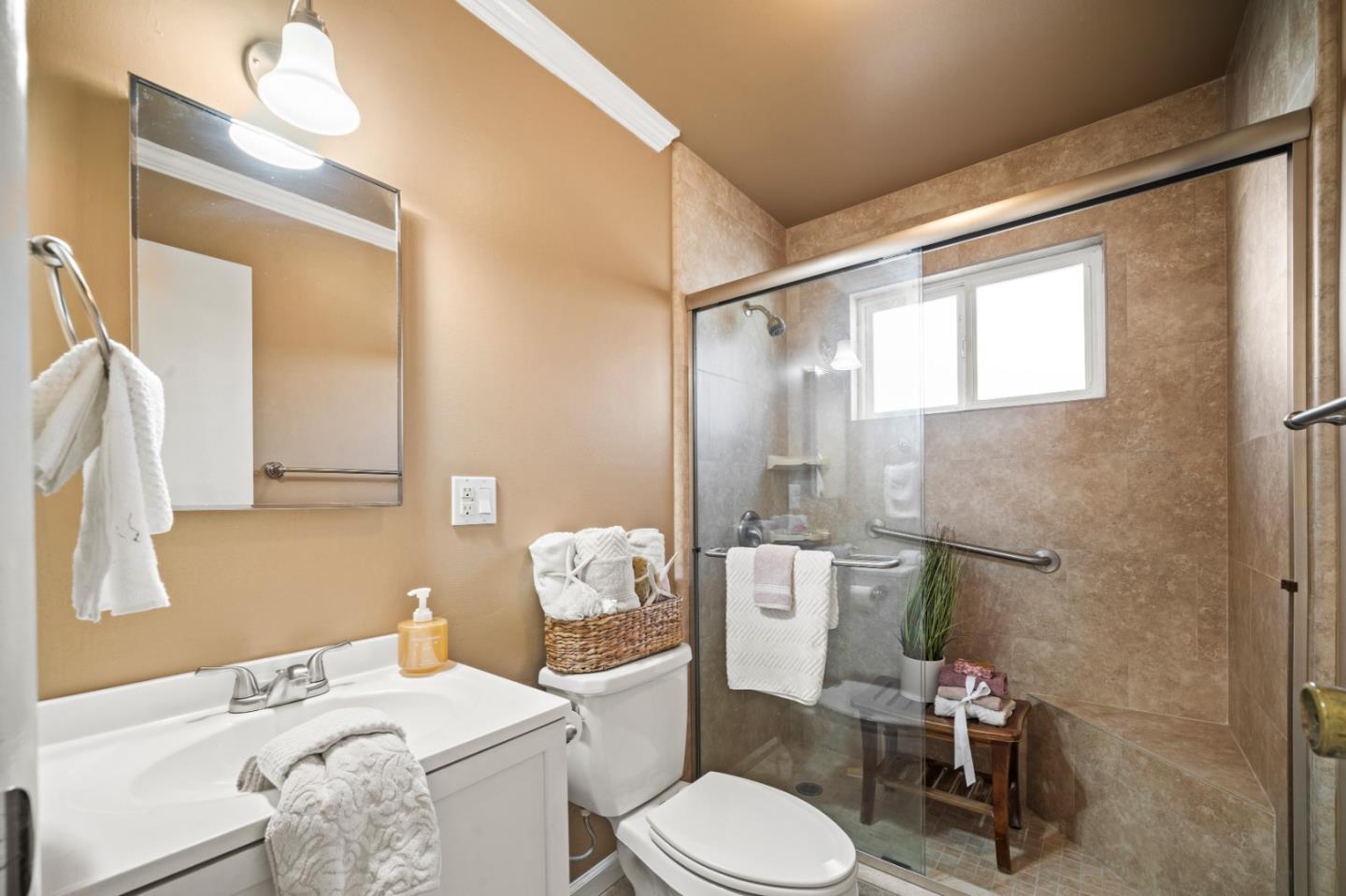 926 Roosevelt Street Monterey, CA 93940 - Photo 23 of 37