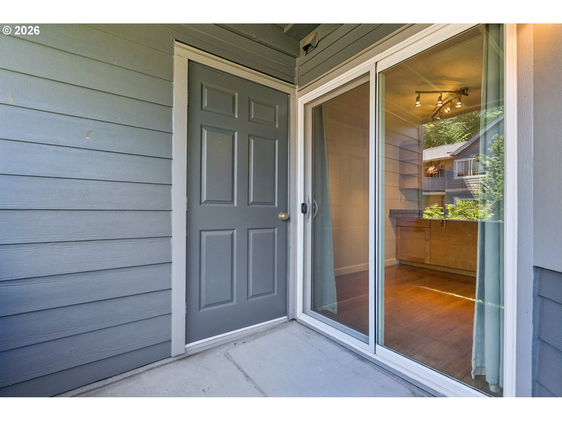 7937 Southwest 40th Avenue, Unit I Portland, OR 97219 - Photo 33 of 48 Porch