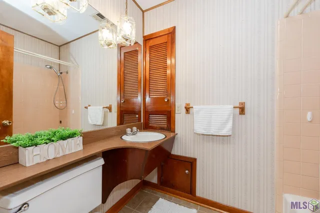 $326,000 | 823 Oaks Avenue, Port Allen, LA 70767