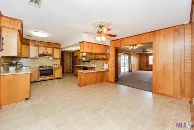 $326,000 | 823 Oaks Avenue, Port Allen, LA 70767