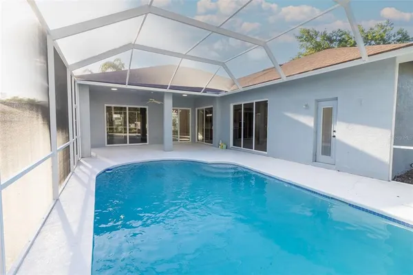 $630,000 | 1637 Ledgestone Drive, Brandon, FL 33511