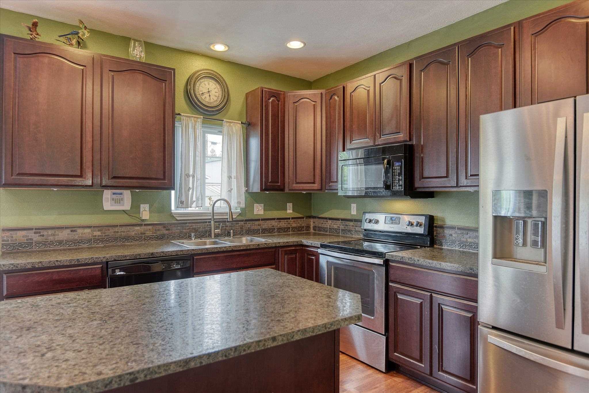 1217 South Fox Road Spokane Valley, WA 99206 - Photo 7 of 32