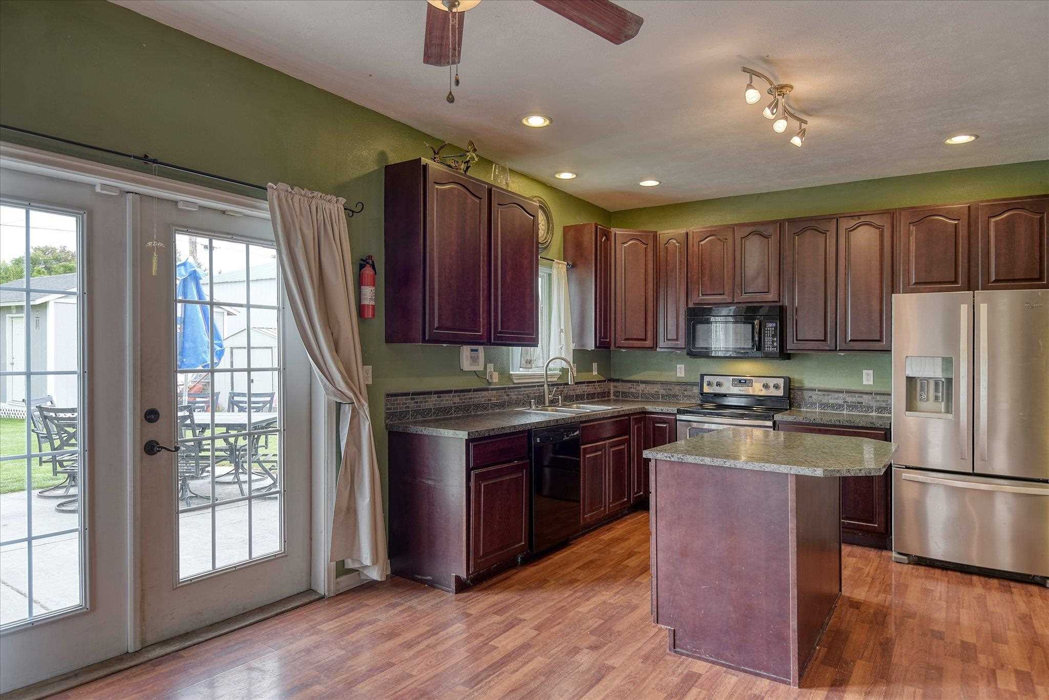 1217 South Fox Road Spokane Valley, WA 99206 - Photo 8 of 32
