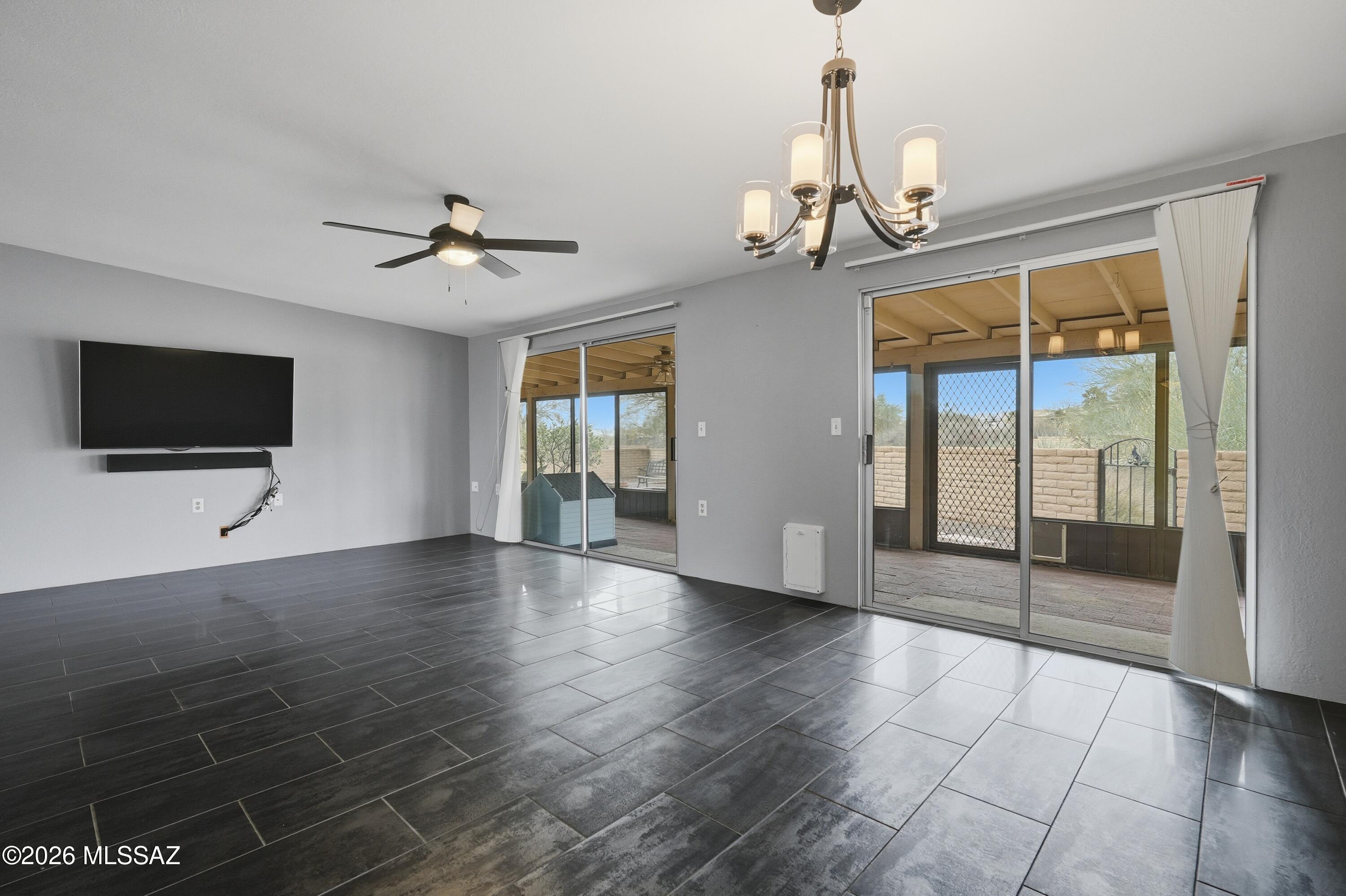 321 West Rio-Santa Cruz Green Valley, AZ 85614 - Photo 9 of 31