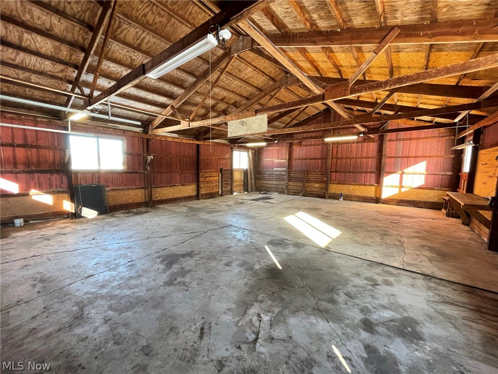 2101 Lester Road Valley City, OH 44280 - Photo 28 of 35 Pole Barn