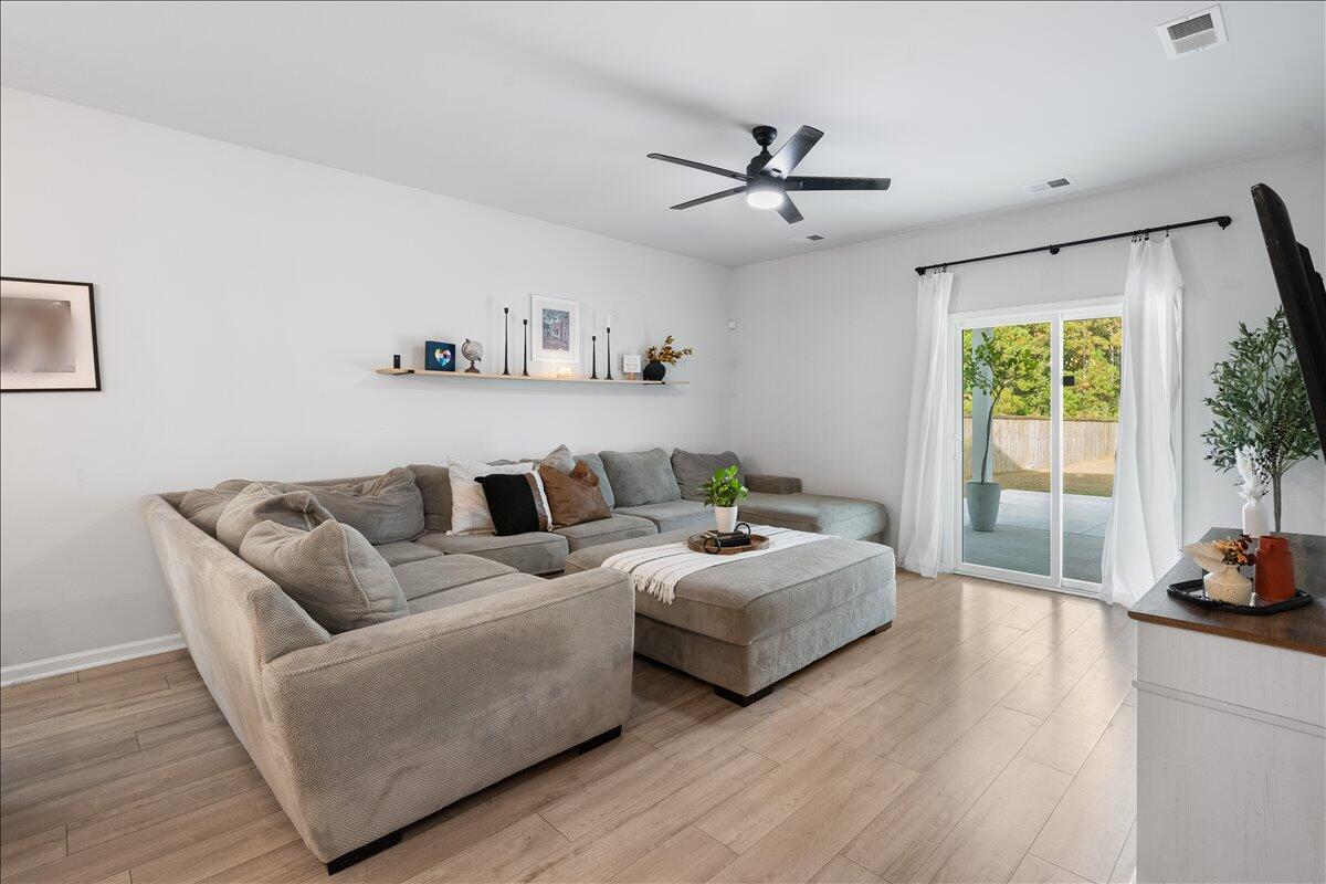 591 Spanish Wells Road Summerville, SC 29486 - Photo 12 of 24 06-BARCLAY MEDIA CO-4