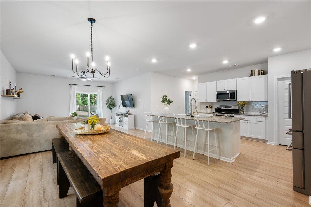 591 Spanish Wells Road Summerville, SC 29486 - Photo 8 of 24 04-BARCLAY MEDIA CO-2