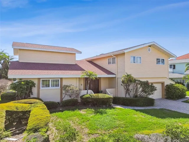 $1,950,000 | 413 Midway Island, Clearwater Beach, FL 33767