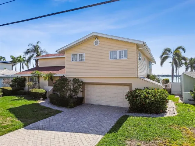 $1,950,000 | 413 Midway Island, Clearwater Beach, FL 33767