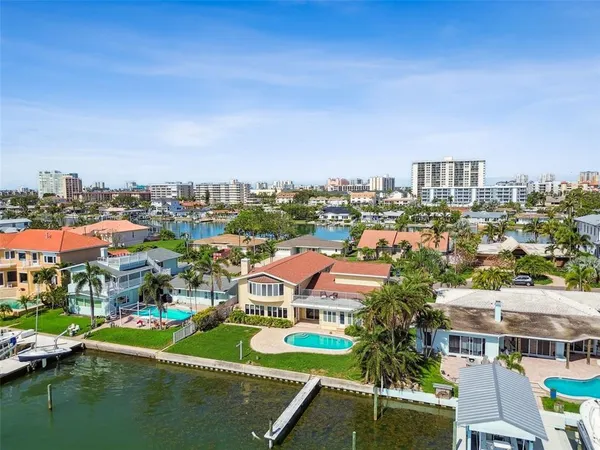 $1,850,000 | 413 Midway Island, Clearwater Beach, FL 33767