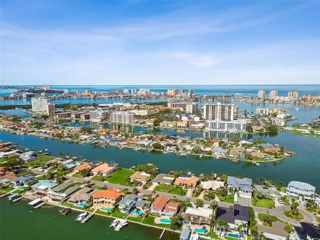 $1,950,000 | 413 Midway Island, Clearwater Beach, FL 33767