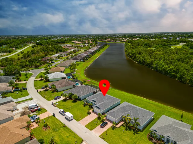 $2,900 | 388 Southwest Vista Lake Drive, Port St. Lucie, FL 34953