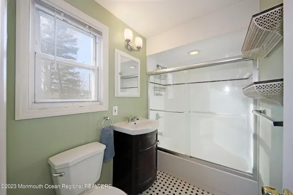 $2,000 | 14 Oldfield Place, Red Bank, NJ 07701