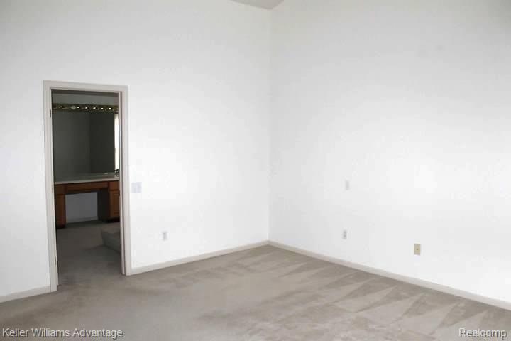 2386 Pleasant View Drive Rochester Hills, MI 48306 - Photo 11 of 25