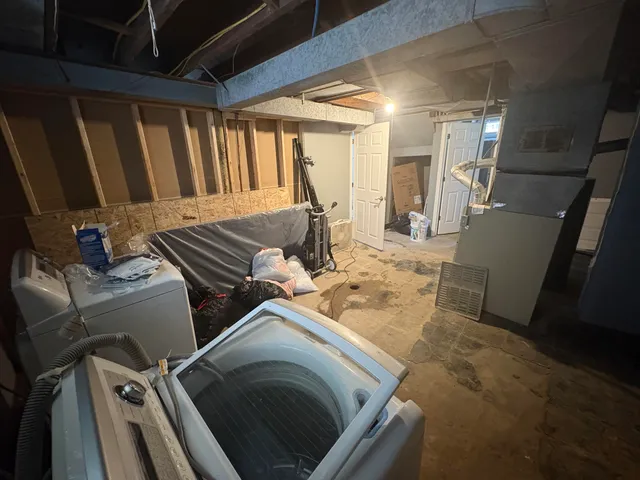 $112,000 | 15217 Carlisle Street, Detroit, MI 48205