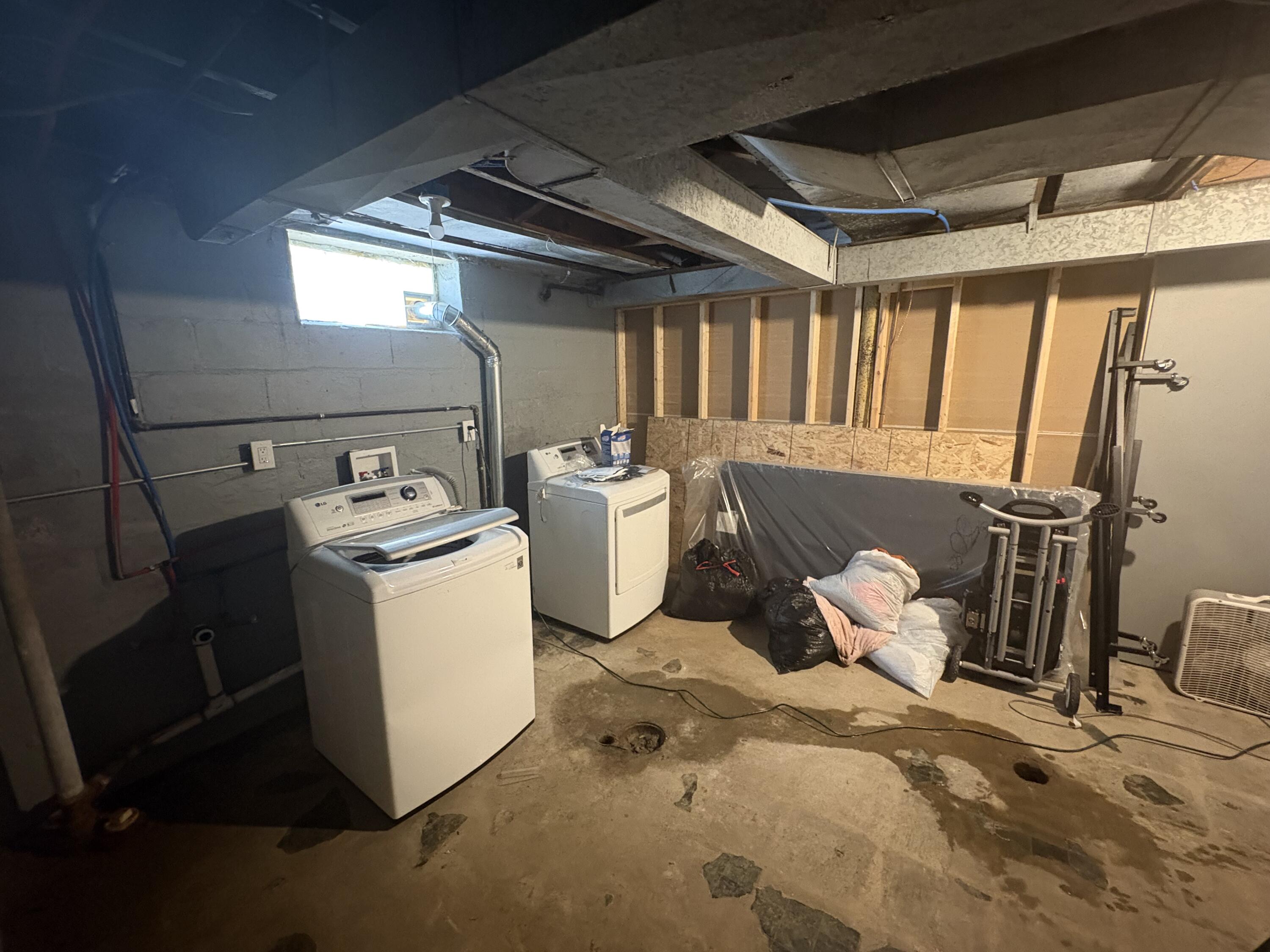 15217 Carlisle Street Detroit, MI 48205 - Photo 19 of 29 IMG_1566