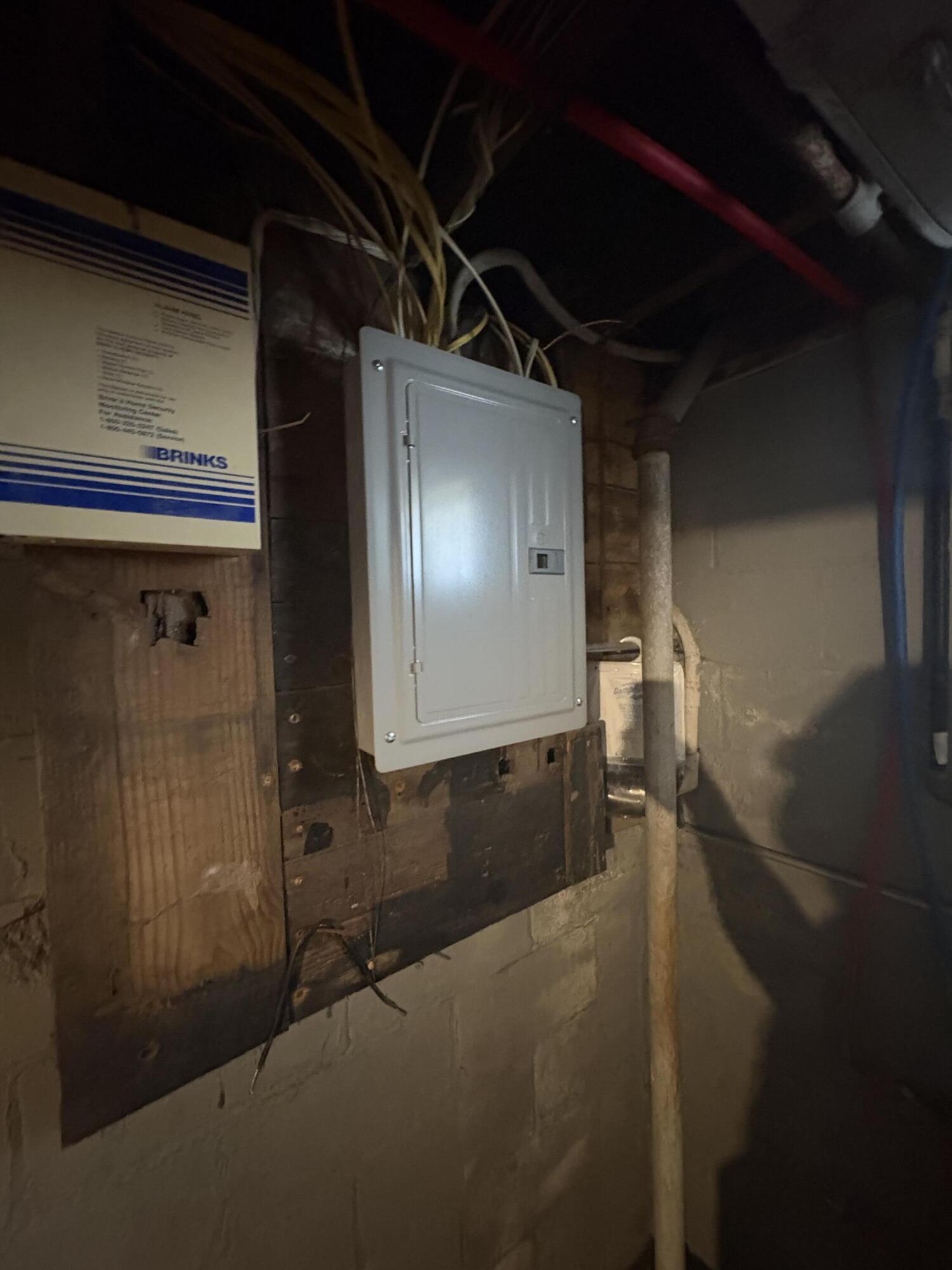 15217 Carlisle Street Detroit, MI 48205 - Photo 24 of 29 IMG_1558