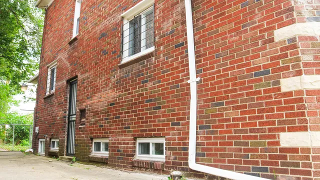 $112,000 | 15217 Carlisle Street, Detroit, MI 48205