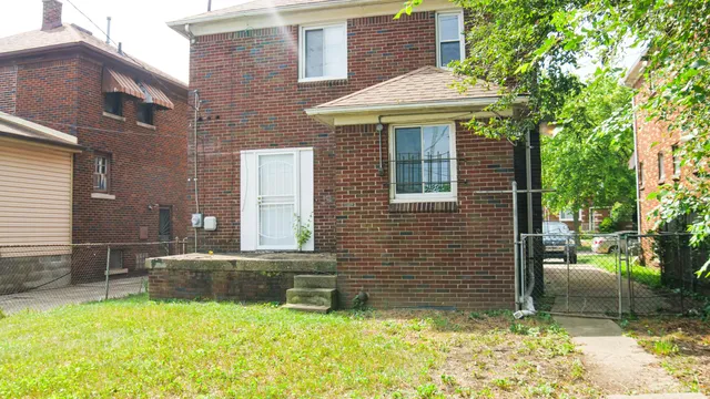 $112,000 | 15217 Carlisle Street, Detroit, MI 48205