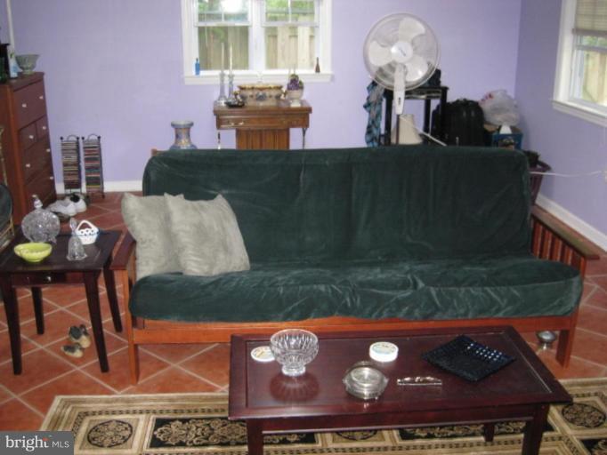 5209 Heming Avenue Springfield, VA 22151 - Photo 10 of 18 a table with chairs and a table