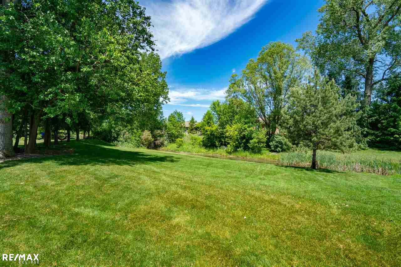 17735 Rocco Drive Macomb, MI 48044 - Photo 3 of 40 50014287-2.JPG
