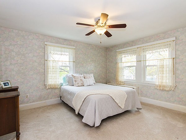 53 Montvale Road Woburn, MA 01801 - Photo 12 of 21 Gallery Image 12
