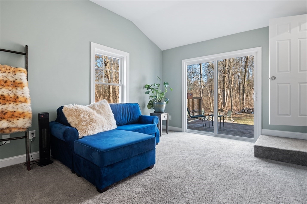 9 Mapleton Road Merrimac, MA 01860 - Photo 12 of 33 Gallery Image 12