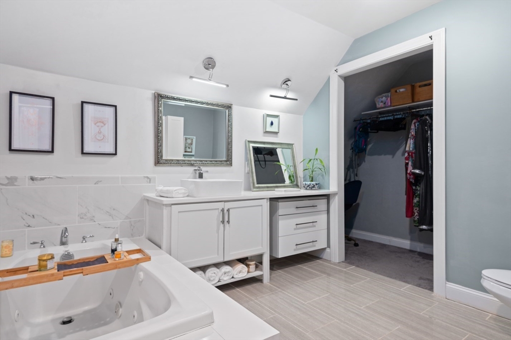9 Mapleton Road Merrimac, MA 01860 - Photo 21 of 33 Gallery Image 21