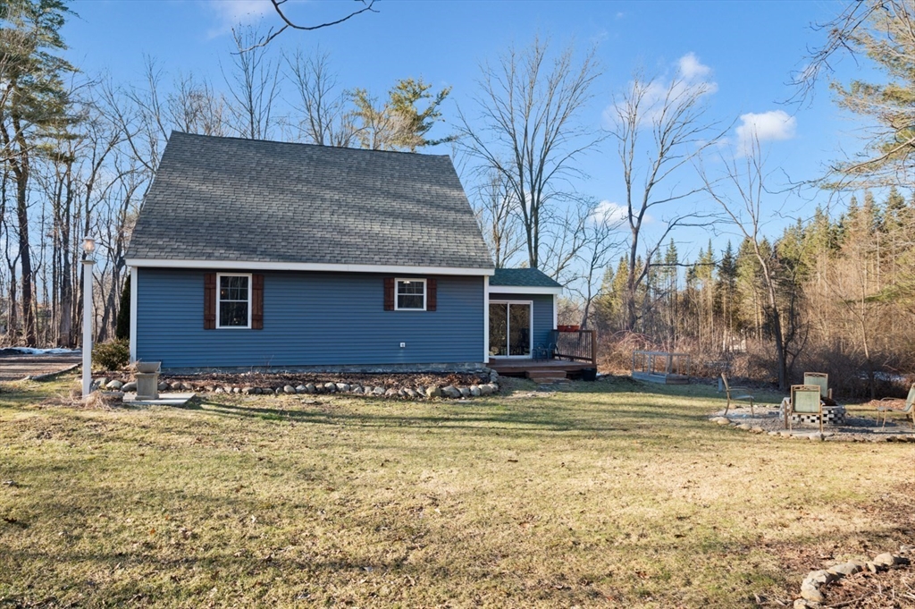 9 Mapleton Road Merrimac, MA 01860 - Photo 24 of 33 Gallery Image 24