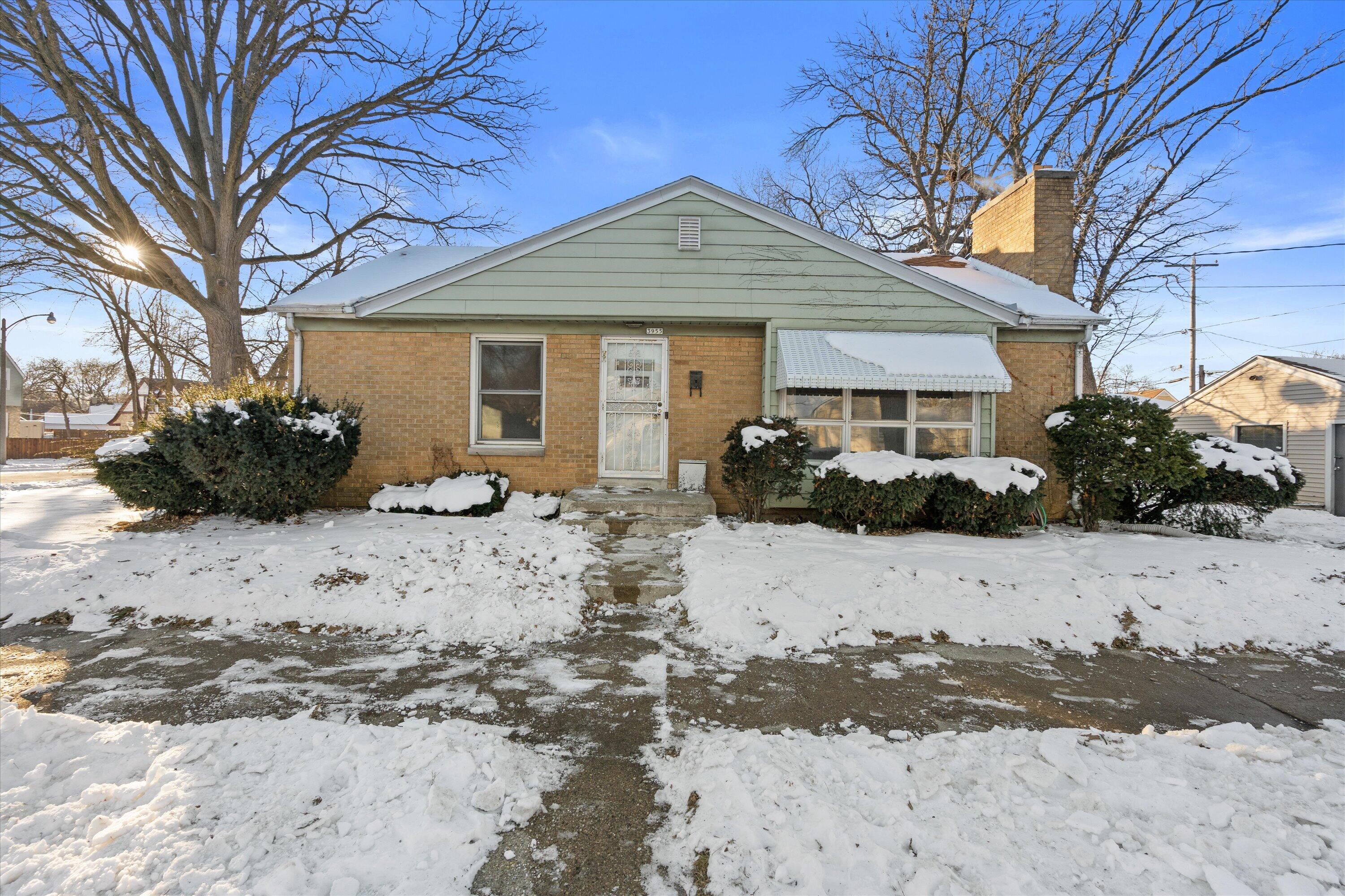 3955 North 46th Street Milwaukee, WI 53216 - Photo 1 of 25 Welcome Home!