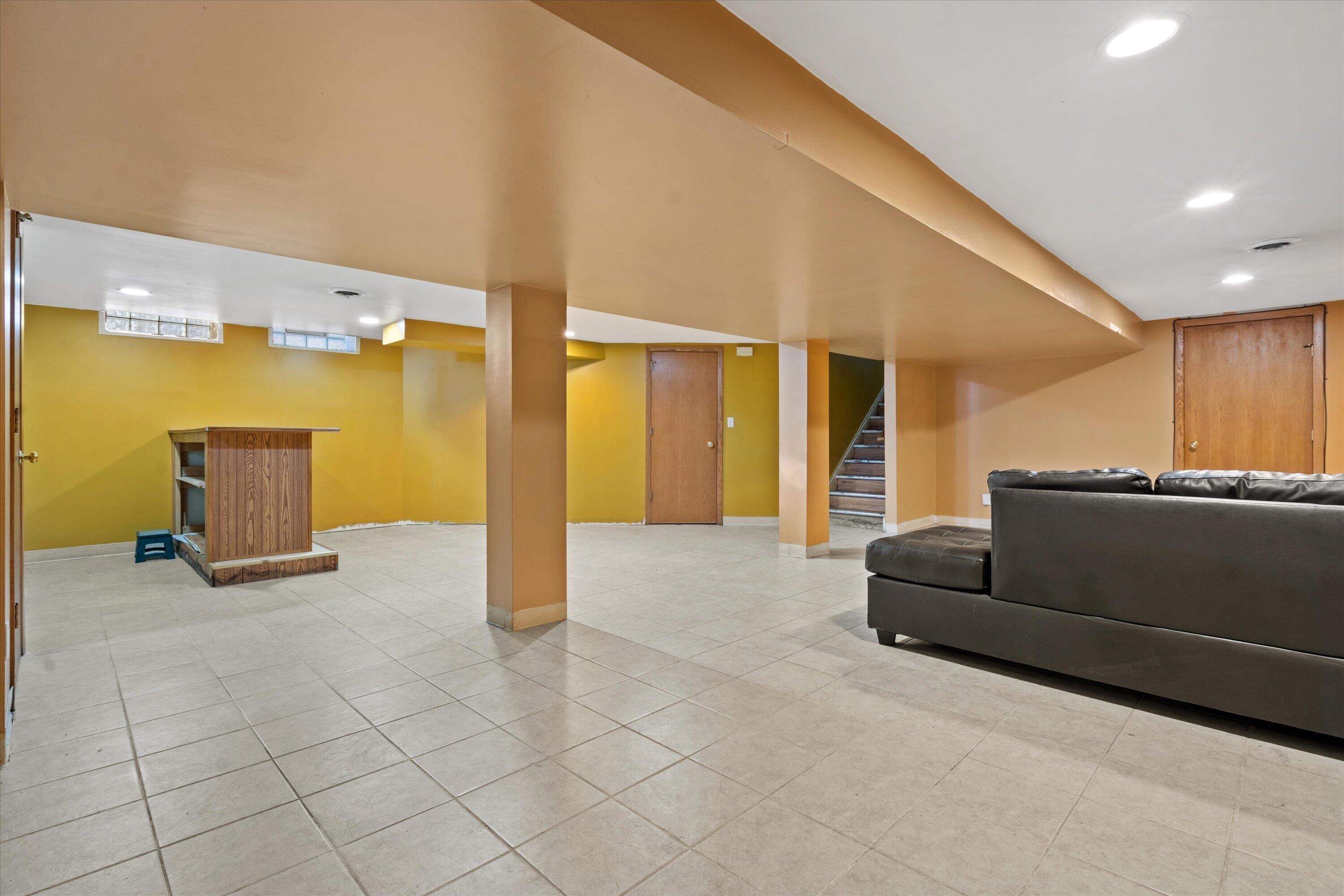 3955 North 46th Street Milwaukee, WI 53216 - Photo 21 of 25 Rec Room 2