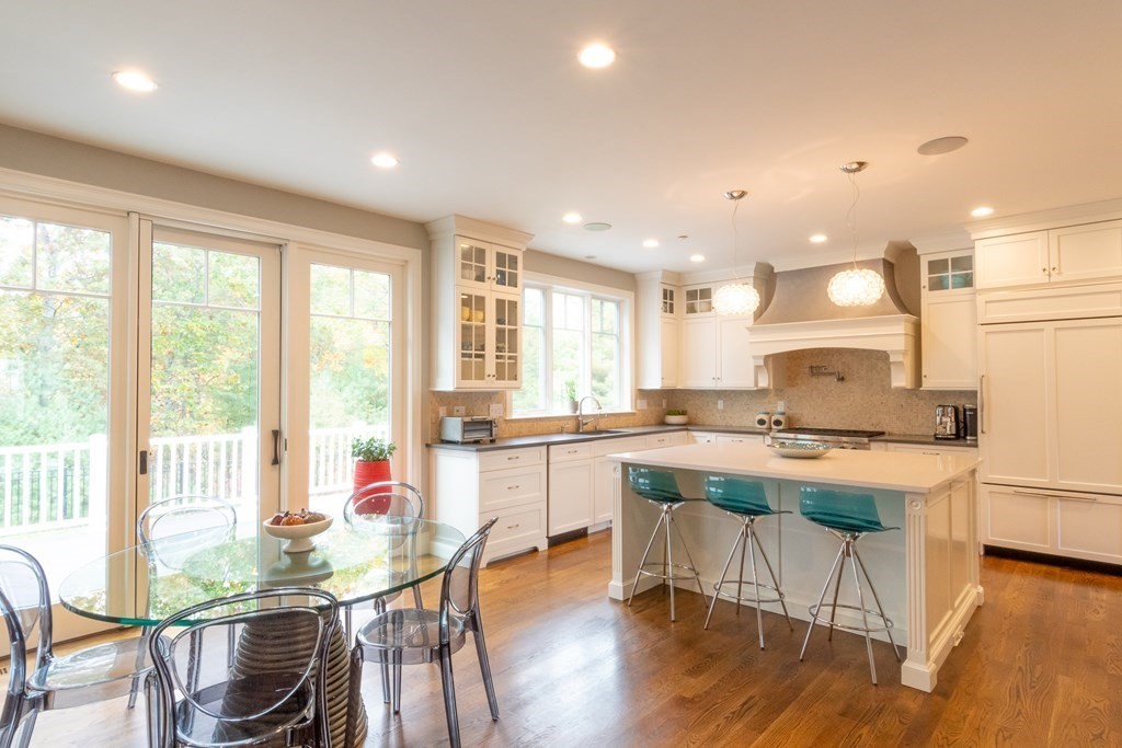 39 Quarry Road Medfield, MA 02052 - Photo 9 of 33 Gallery Image 9