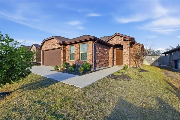 $325,000 | 9308 Desertrock Road, Fort Worth, TX 76131