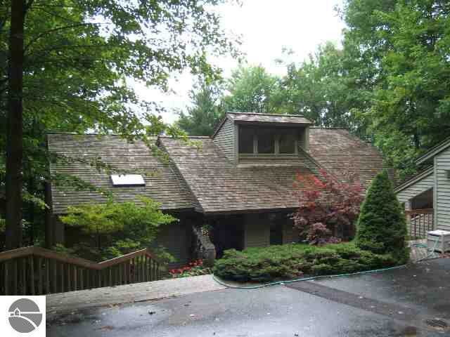4040 Spring Valley Road Beulah, MI 49617 - Photo 1 of 7 1652640.JPG