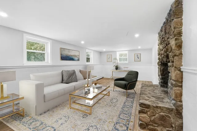 $799,000 | 17 1/2 Averill Street, Topsfield, MA 01983