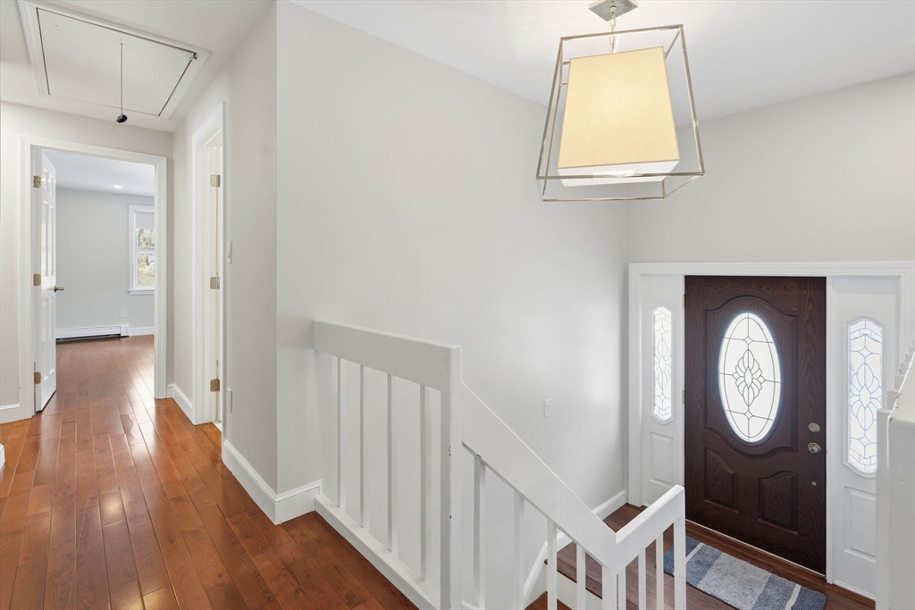 17 1/2 Averill Street Topsfield, MA 01983 - Photo 3 of 36