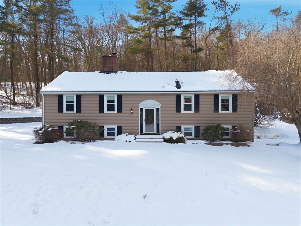 17 1/2 Averill Street Topsfield, MA 01983 - Photo 32 of 36