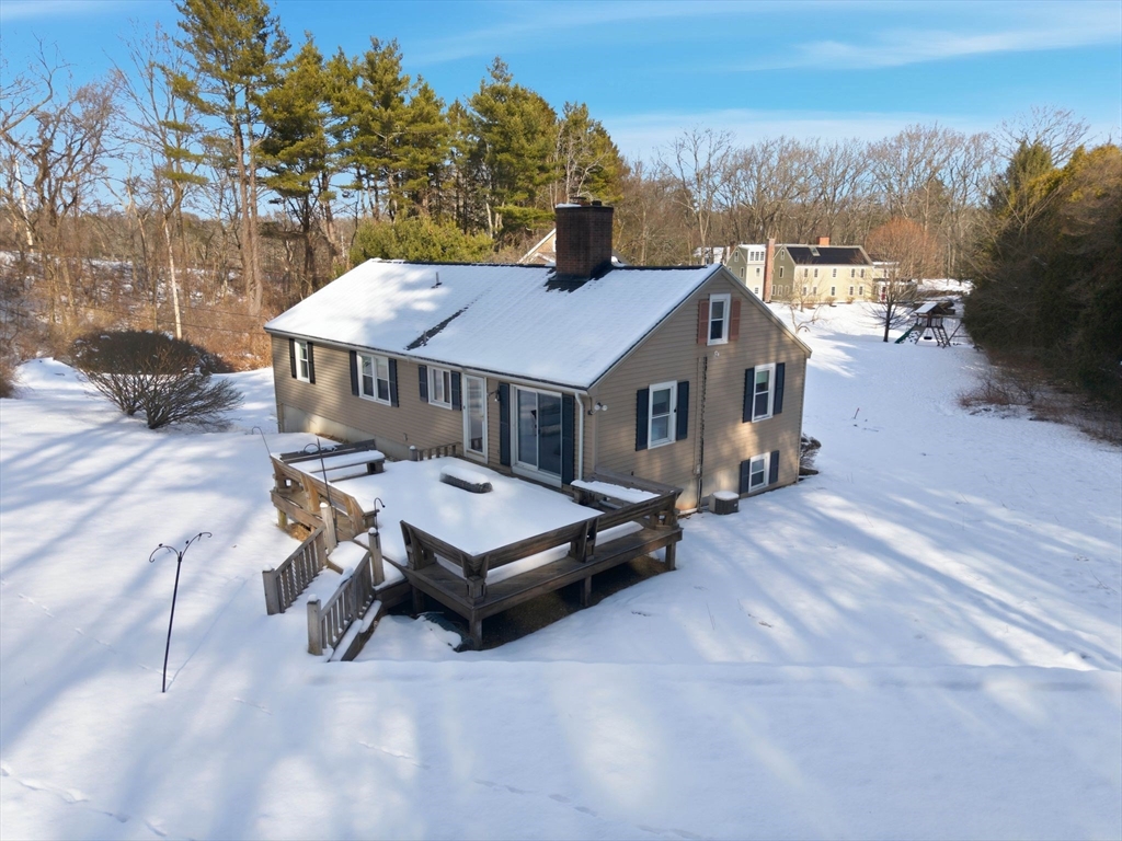 17 1/2 Averill Street Topsfield, MA 01983 - Photo 35 of 36